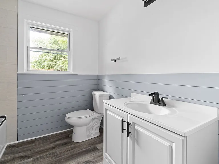 219 Kirby Dr — Photo 17