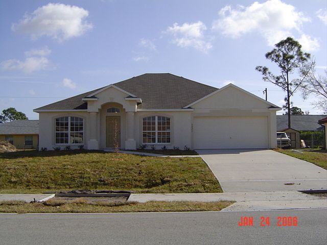 1st image of 1471 Eldron Blvd SE