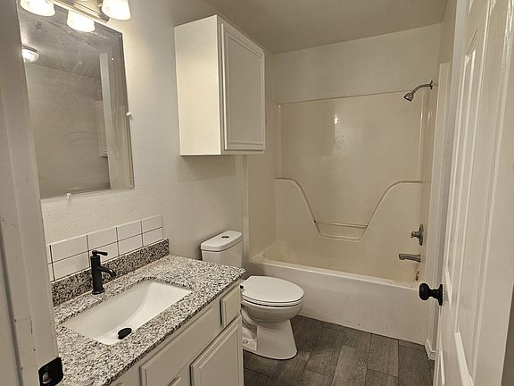4th image of 1032 S Sherman Ave