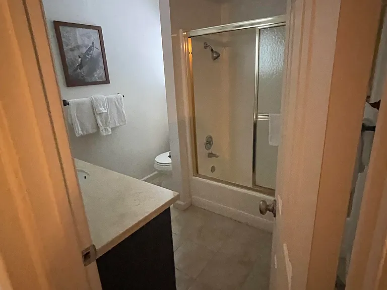 2nd bathroom