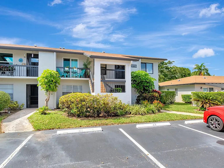 5770 Princess Palm Ct #F — Photo 18