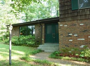 69 Crescent Cv, Columbus, MS 39705