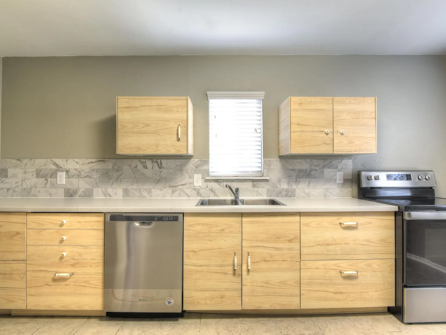 891 Lane Ave — Photo 4