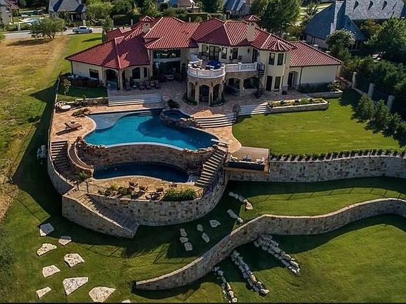 4th image of 9328 Bella Terra Dr