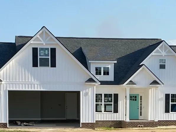 169 Country Cove Lane, Clinton, NC 28328