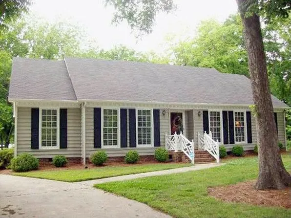 509 E Spring St, Oxford, NC 27565