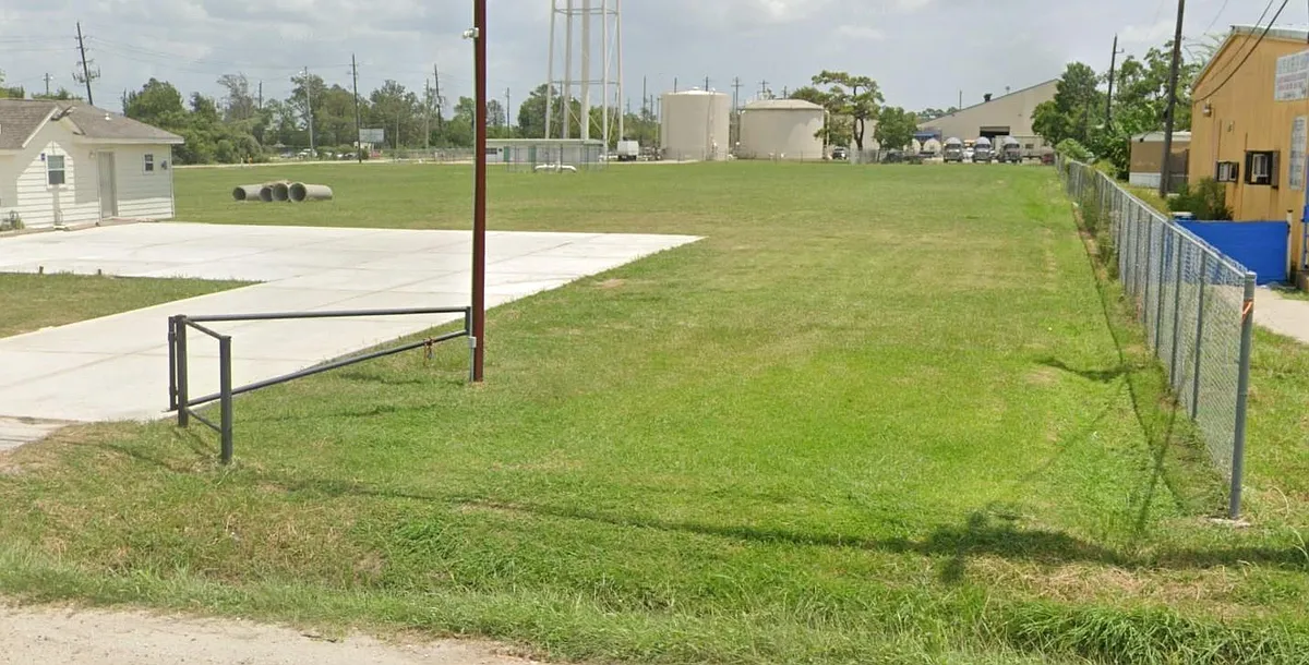 Building Photo - 1208 Sheldon Rd