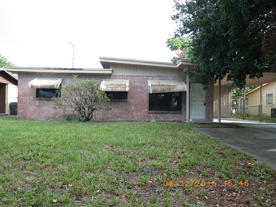 1st image of 2605 Merry Ln