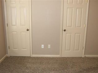 1022 Poplar Ct, Springfield, GA 31329