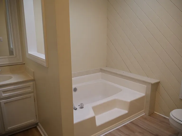 5352 Larch Ct — Photo 8