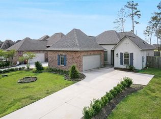 3104 Lost Lake Ln, Madisonville, LA 70447