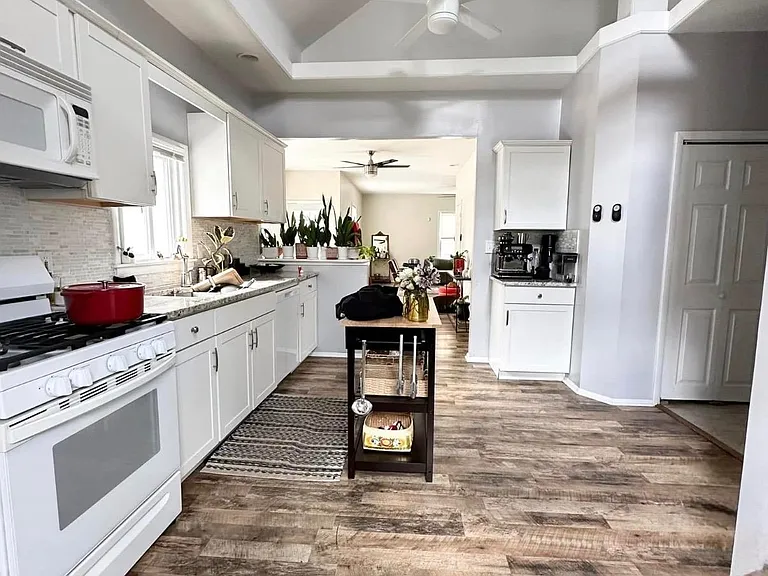 3525 Siam Ave — Photo 18