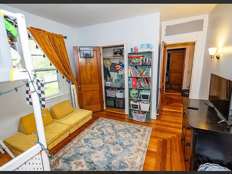 496 River Ave #2 — Photo 4