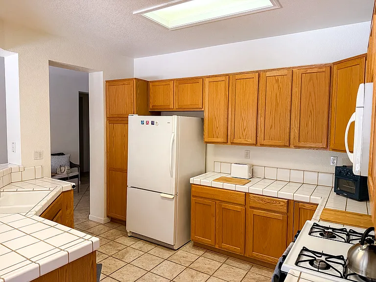 905 Dogwood Loop — Photo 8