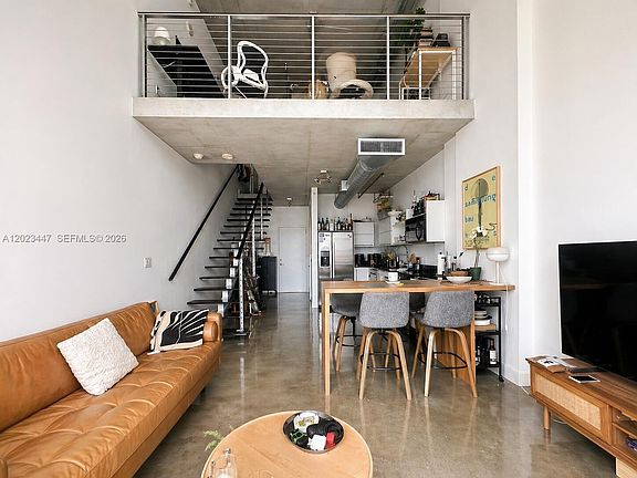 4th image of 690 SW 1st Ct APT 2314