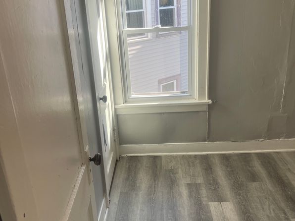 163 Royal Ave #2