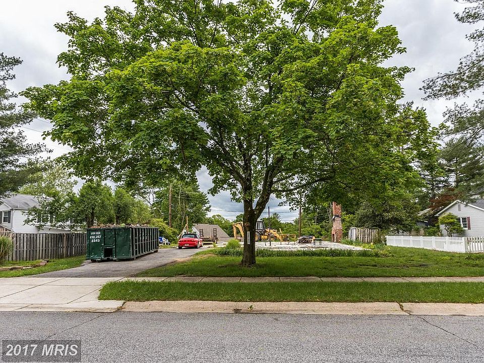 1st image of 12103 Rustic Hill Dr