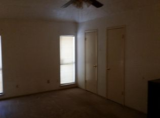 8423 Oak Post St, San Antonio, TX 78251