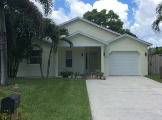 5760 SE Tangerine Blvd, Stuart, FL 34997