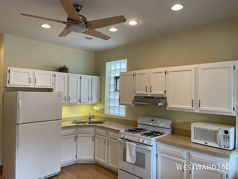 2714 N Albany Ave #2 — Photo 7