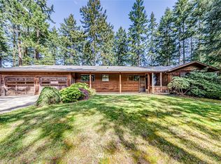 604 E Angeles Ridge Rd, Port Angeles, WA 98362