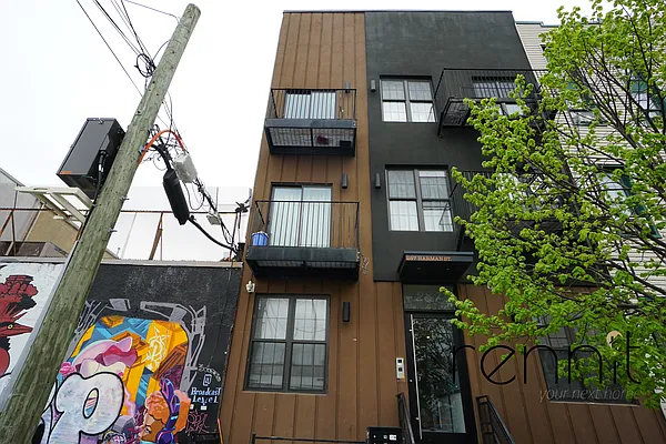 Rented by Rennit Inc. | media 24