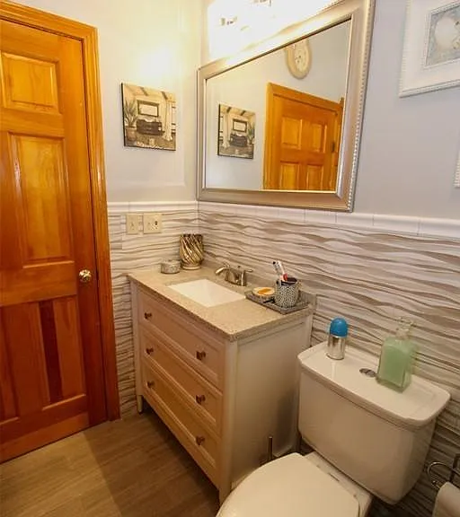 56 Crescent Ave #2L — Photo 4