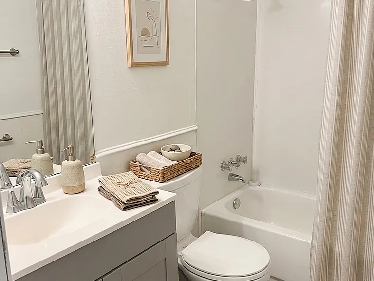 3750 McCarty Ln — Photo 15