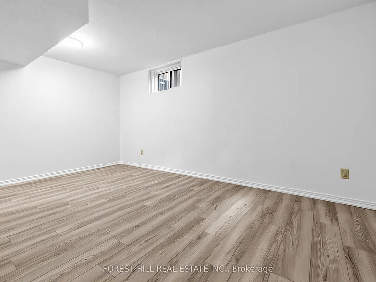 477 Cummer Ave — Photo 24