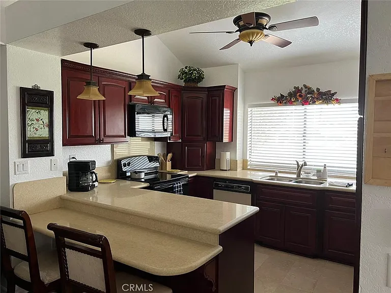 76913 Morocco Rd — Photo 40