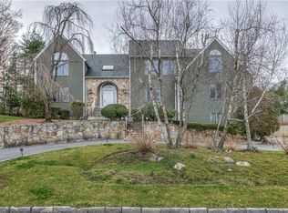16 Thomas St, Scarsdale, NY 10583