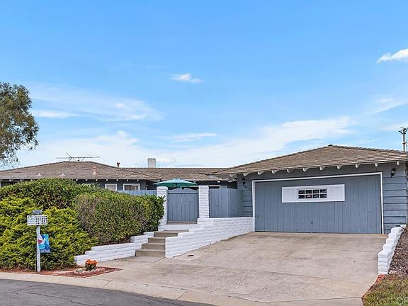 4th image of 3450 Camden Cir