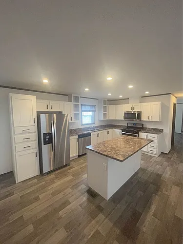 Floor plan 606