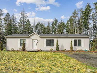 1890 E Trails End Drive, Belfair, WA, 98528