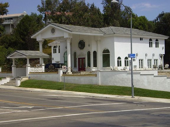 4th image of 3488 Camino Del Sur