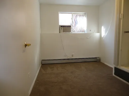 Rented by Hakeem Shahid, LREB | media 6