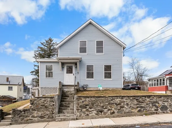 42 Jewett St, Lowell, MA 01850