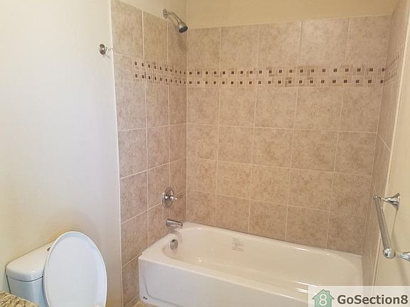 5th image of 4618 Mariner Dr