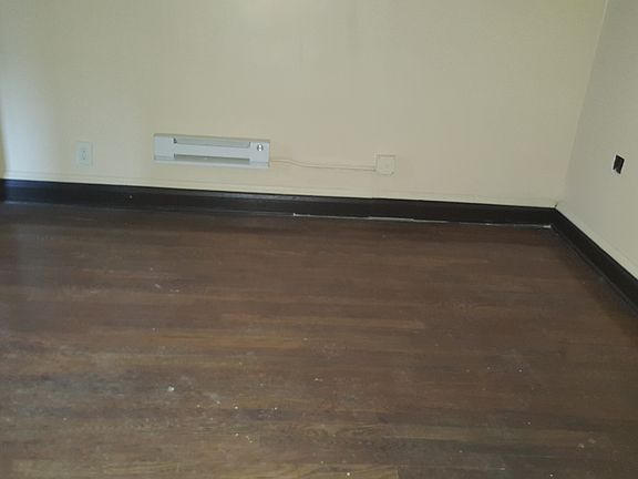 5th image of 1421 E 67th Pl #3