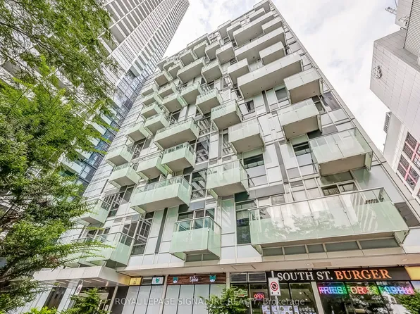 20 John St #922, Toronto, ON M9N 0B2