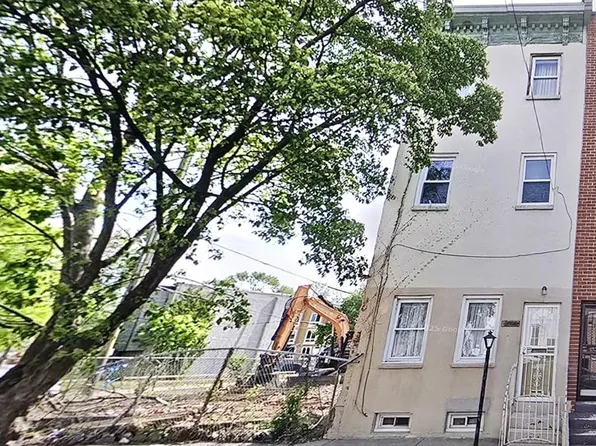 2165 N 8th St, Philadelphia, PA 19122