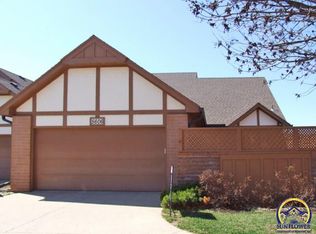 5606 SW Hawick Ln, Topeka, KS 66614