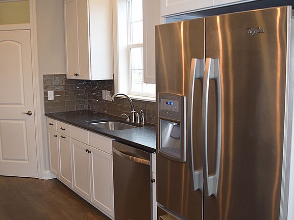 5th image of 1681 Hartig Dr