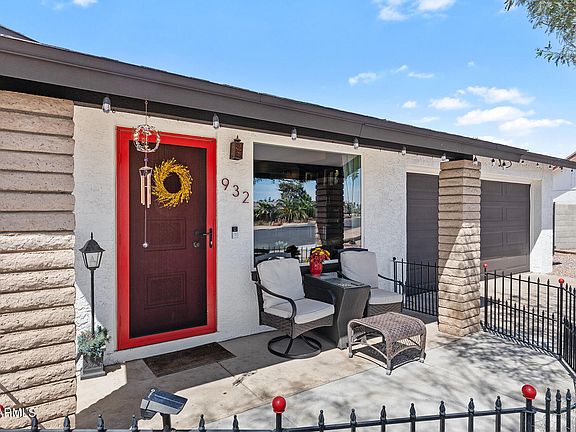 2nd image of 932 W LOS LAGOS VISTA Avenue