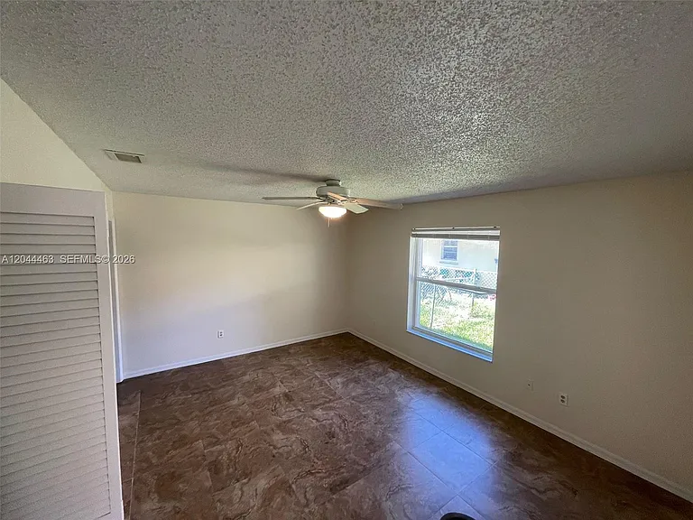 6031 SW 36th Ct #REAR — Photo 8