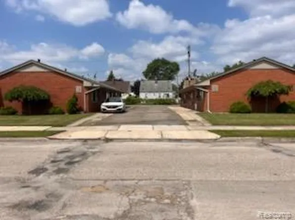 4178 Drouillard St, Lincoln Park, MI 48146