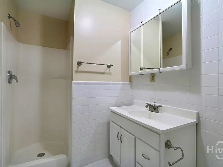 315 W Gwinnett St — Photo 20