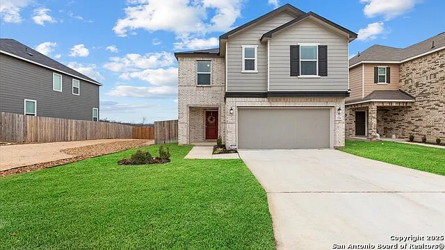 3 bed, 2.5 bath, 2100 sqft, $1,995 — Photo 1