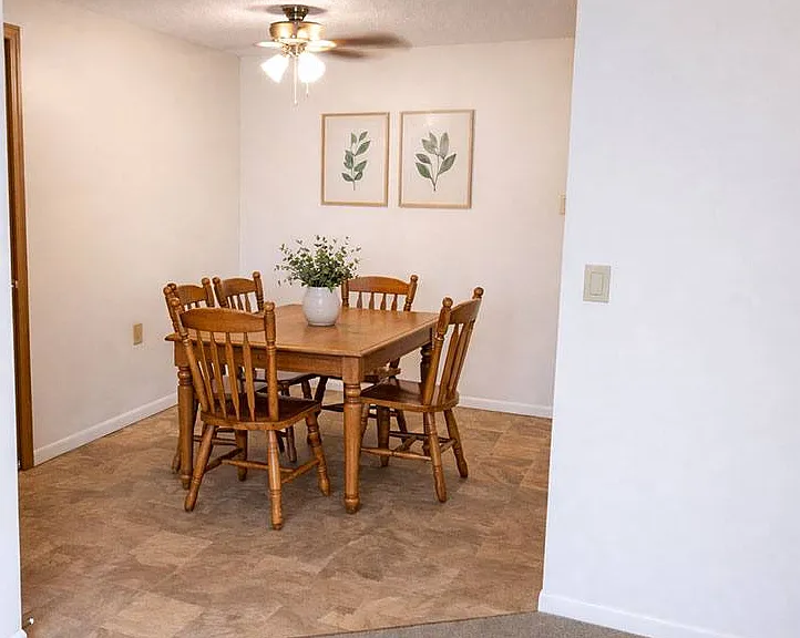 TIMBER RIDGE APARTMENTS — Photo 5