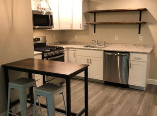 22 7th Ave APT 8, Lowell, MA 01854